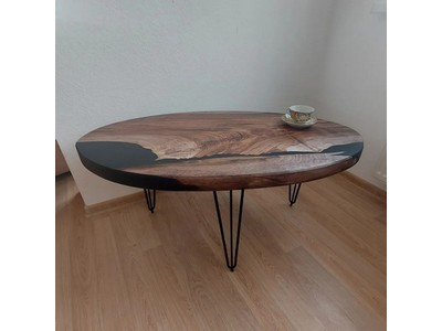 Журнальный стол из натурального дерева массива ореха с эпоксидной смолой Vamstol 62-109